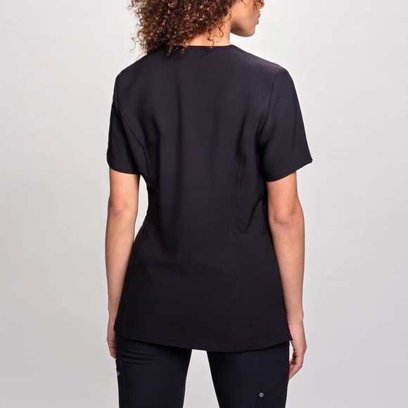 scrub lot/set - Picture 6 of 10